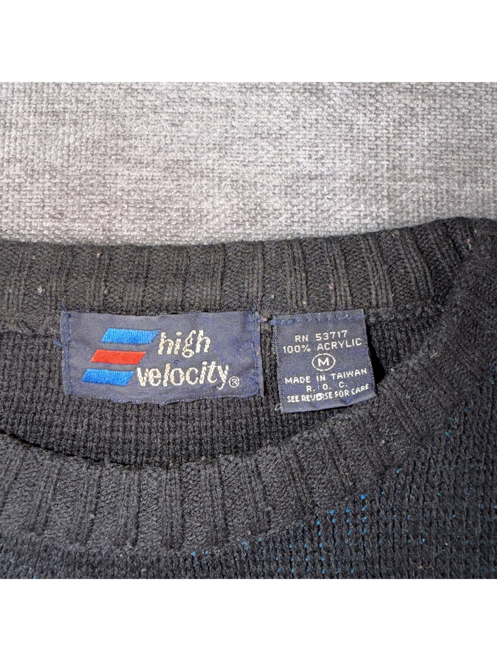 High Velocity Vintage Black and Blue Acrylic Sweater Medium - Picture 4 of 5